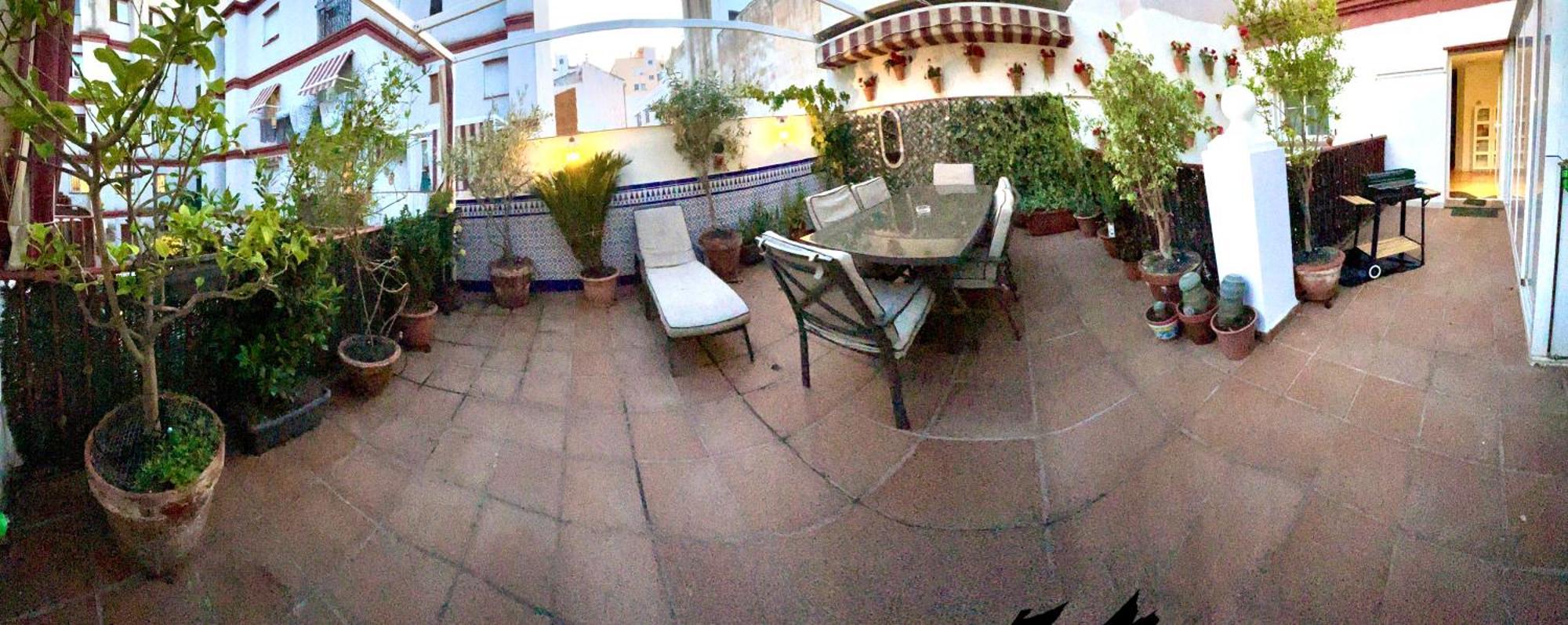 Maravilloso Apartamento Centrico De 70M2, Jardin Propio 40M2 Con Piscina Para Ninos Y Parking Opcional Malaga Luaran gambar