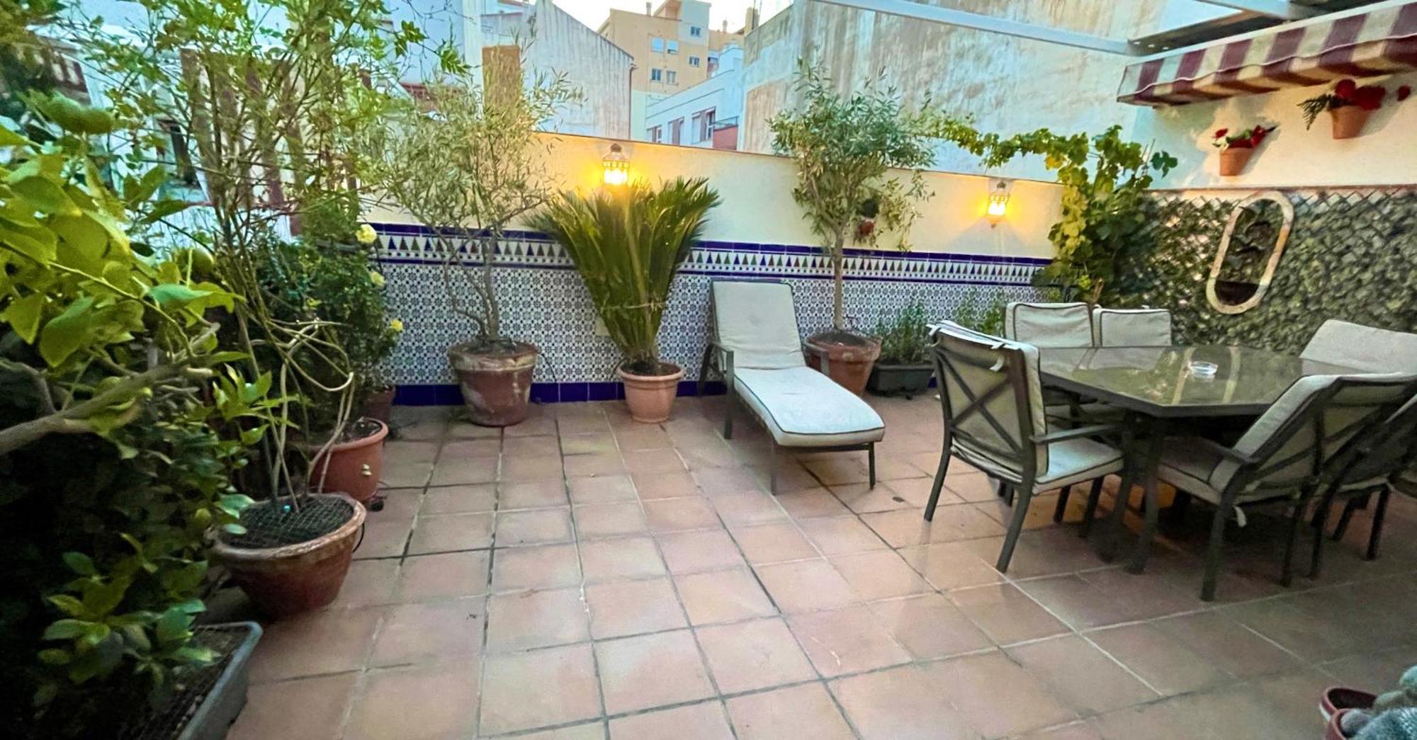 Maravilloso Apartamento Centrico De 70M2, Jardin Propio 40M2 Con Piscina Para Ninos Y Parking Opcional Malaga Luaran gambar