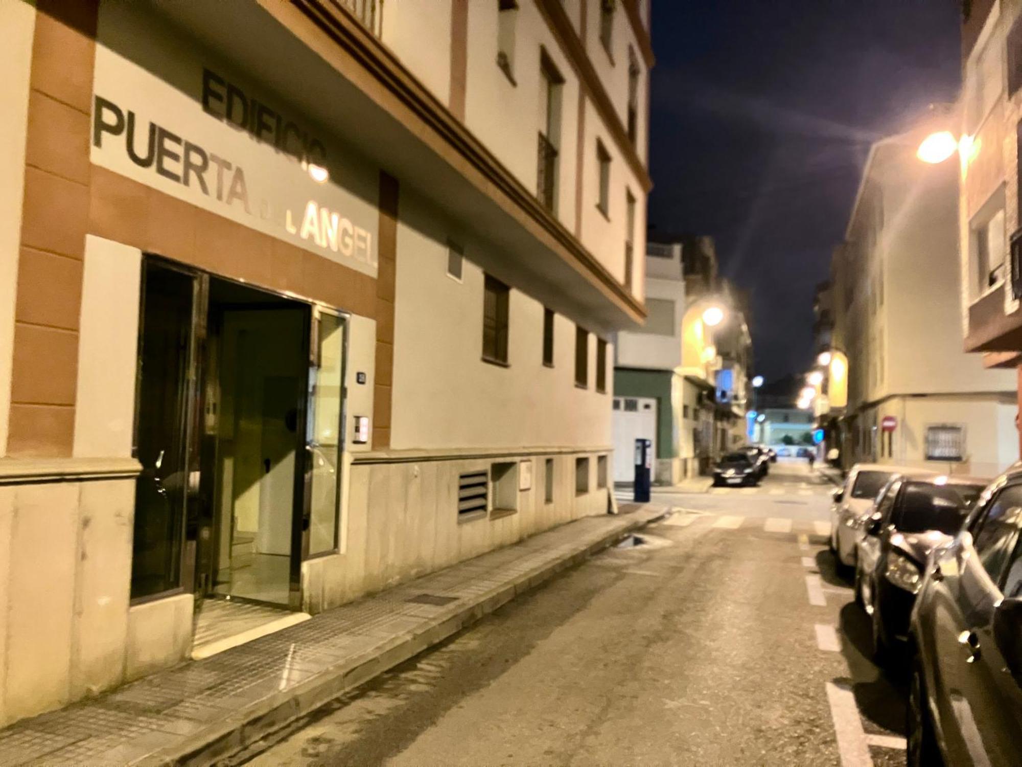 Maravilloso Apartamento Centrico De 70M2, Jardin Propio 40M2 Con Piscina Para Ninos Y Parking Opcional Malaga Luaran gambar