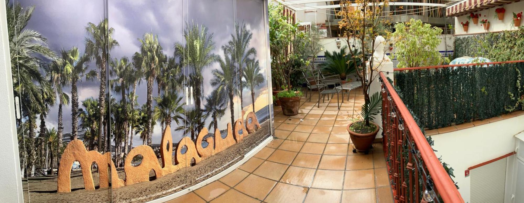 Maravilloso Apartamento Centrico De 70M2, Jardin Propio 40M2 Con Piscina Para Ninos Y Parking Opcional Malaga Luaran gambar