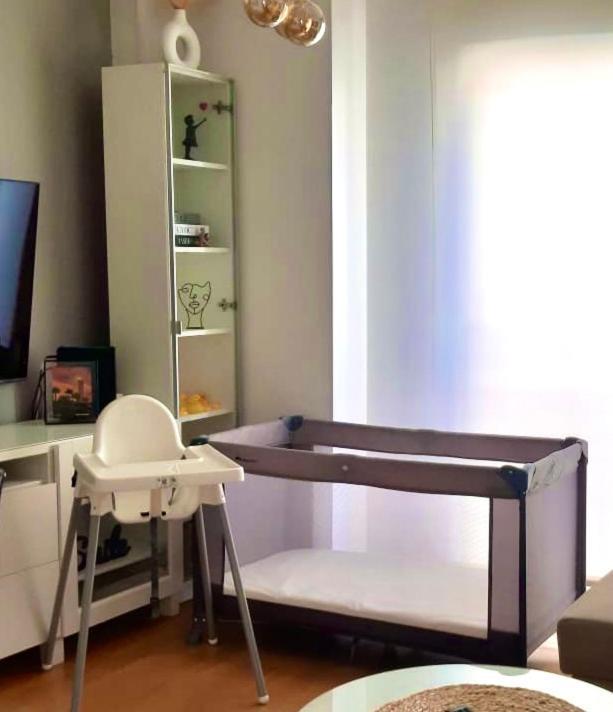 Maravilloso Apartamento Centrico De 70M2, Jardin Propio 40M2 Con Piscina Para Ninos Y Parking Opcional Malaga Luaran gambar